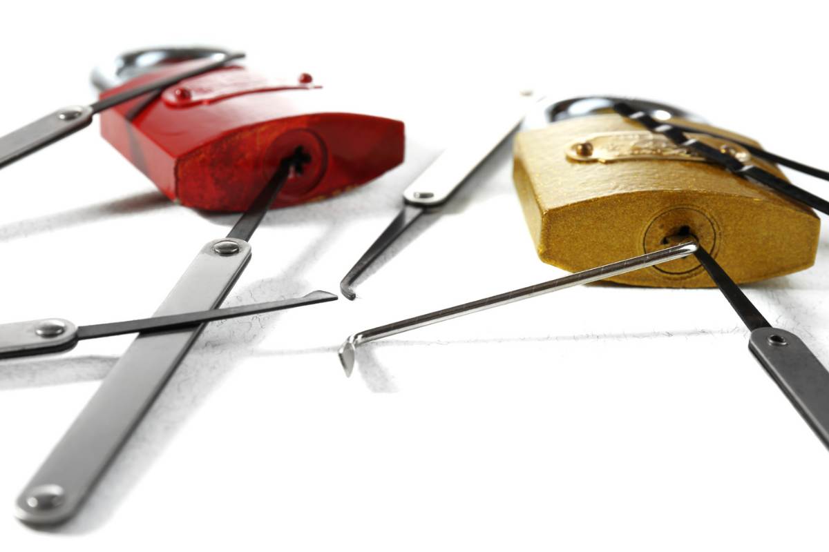 What tools are needed for lockpicking?